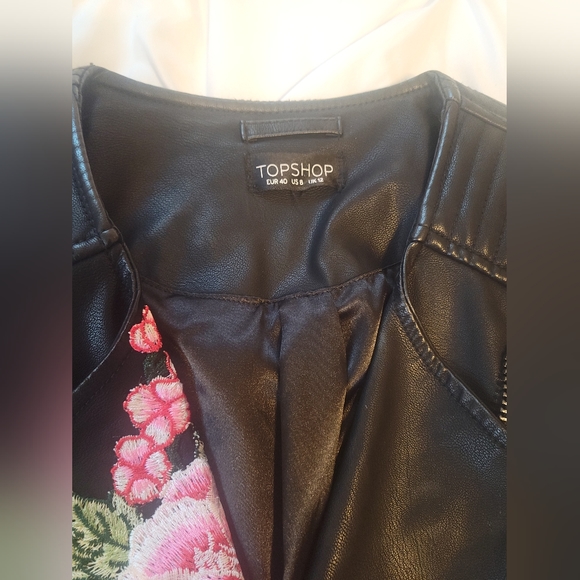 Topshop Faux Leather Embroidery Floral Jacket | Color: Black | Size: 8| - Picture 3 of 6
